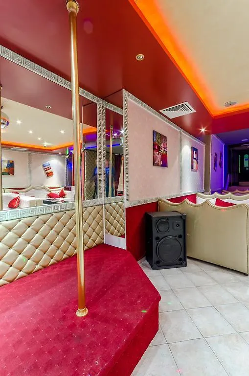 Hotel Cosmos Asenovgrad 3*,